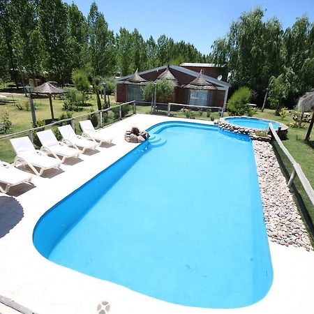 Отель Cabanas El Pueblo Escondido Сан-Рафаэль Экстерьер фото